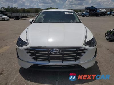 Piąte zdjęcie samochodu w środku: 2021 HYUNDAI SONATA SE VIN:5NPEG4JA2MH119497 - miniatura