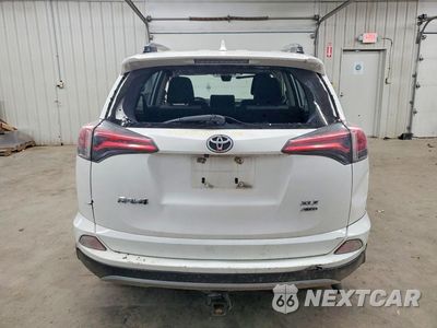 Zdjęcie 6 z 12 samochodu: 2018 TOYOTA RAV4 XLE VIN:JTMRFREV4JJ222003 - miniatura