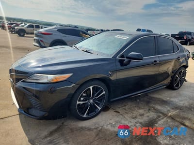 2019 TOYOTA CAMRY XSE 4T1B61HK0KU811176 - główne zdjęcie licytacji z USA - miniatura