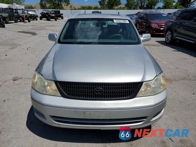 Piąte zdjęcie samochodu w środku: 2001 TOYOTA AVALON XL VIN:4T1BF28B31U151364 - miniatura