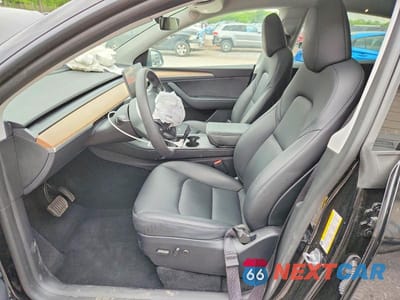 Zdjęcie 7 z 13 samochodu: 2025 TESLA MODEL Y VIN:7SAYGDEE9SA355960 - miniatura