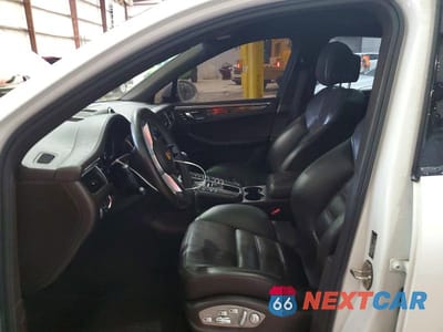 Zdjęcie 7 z 13 samochodu: 2016 PORSCHE MACAN S VIN:WP1AB2A56GLB45166 - miniatura