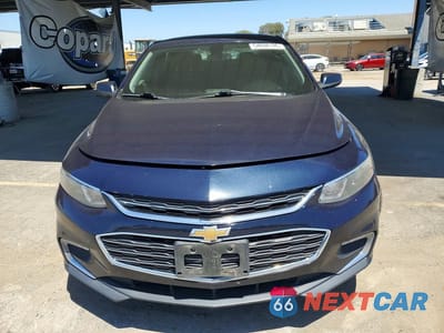 Piąte zdjęcie samochodu w środku: 2018 CHEVROLET MALIBU LT VIN:1G1ZD5ST4JF235055 - miniatura