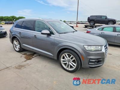 Czwarte zdjęcie samochodu z boku: 2018 AUDI Q7 PRESTIGE VIN:WA1VAAF74JD025470 - miniatura