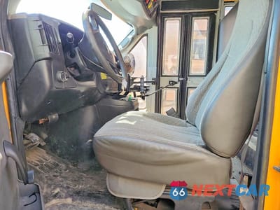 Zdjęcie 7 z 13 samochodu: 2010 CHEVROLET EXPRESS CU - SCHOOL BUS VIN:1GB9G5AG9A1165394 - miniatura