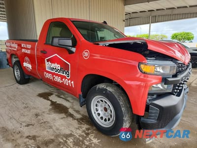 Czwarte zdjęcie samochodu z boku: 2021 CHEVROLET SILVERADO C1500 VIN:3GCNWAEK2MG386345 - miniatura