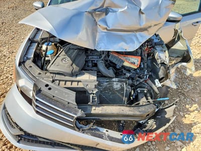 Zdjęcie 11 z 13 samochodu: 2015 VOLKSWAGEN PASSAT S VIN:1VWAT7A34FC017191 - miniatura