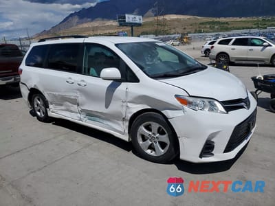 Czwarte zdjęcie samochodu z boku: 2020 TOYOTA SIENNA LE VIN:5TDKZ3DC3LS064474 - miniatura