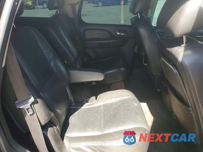 Zdjęcie 11 z 14 samochodu: 2010 GMC YUKON DENALI VIN:1GKUCEEF4AR263984 - miniatura
