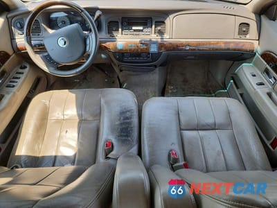 Zdjęcie 8 z 12 samochodu: 2010 MERCURY GRAND MARQUIS LS VIN:2MEBM7FV9AX639245 - miniatura