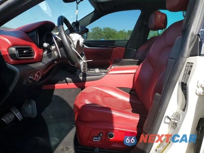 Zdjęcie 7 z 13 samochodu: 2018 MASERATI LEVANTE S SPORT VIN:ZN661YUS8JX292005 - miniatura