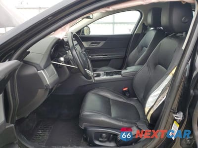 Zdjęcie 7 z 12 samochodu: 2017 JAGUAR XF PRESTIGE VIN:SAJBK4BV3HCY47271 - miniatura