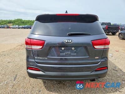 Zdjęcie 6 z 14 samochodu: 2017 KIA SORENTO LX VIN:5XYPG4A38HG266494 - miniatura