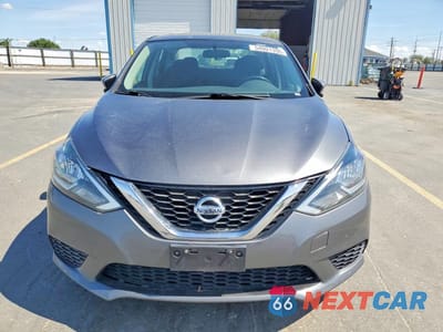 Piąte zdjęcie samochodu w środku: 2017 NISS SENTRA VIN:3N1AB7APXHL654363 - miniatura