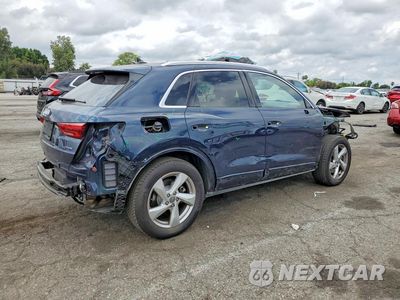 Trzecie zdjęcie samochodu z tyłu: 2020 AUDI Q3 PREMIUM VIN:WA1AECF3XL1028034 - miniatura