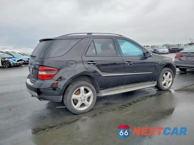 Trzecie zdjęcie samochodu z tyłu: 2008 MERCEDES-BENZ ML 350 VIN:4JGBB86E18A309045 - miniatura