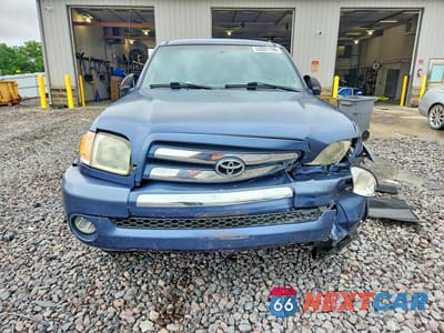 Piąte zdjęcie samochodu w środku: 2004 TOYOTA TUNDRA ACCESS CAB SR5 VIN:5TBBT441X4S445609 - miniatura