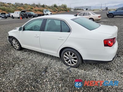 Drugie zdjęcie samochodu z przodu: 2010 VOLKSWAGEN JETTA SE VIN:3VWRZ7AJ5AM049607 - miniatura