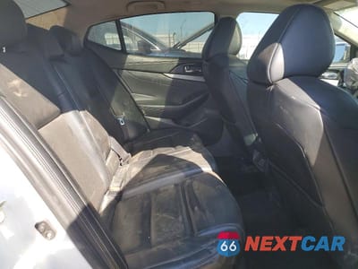 Zdjęcie 10 z 13 samochodu: 2018 NISSAN MAXIMA 3.5 S VIN:1N4AA6AP7JC376507 - miniatura