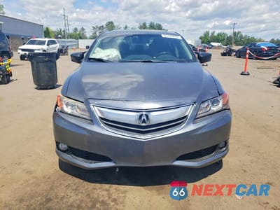 Piąte zdjęcie samochodu w środku: 2013 ACURA ILX 20 TECH VIN:19VDE1F75DE005309 - miniatura