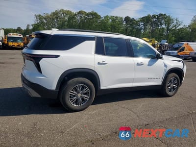 Trzecie zdjęcie samochodu z tyłu: 2026 CHEVROLET TRAVERSE LT VIN:1GNEVGKS5TJ311279 - miniatura