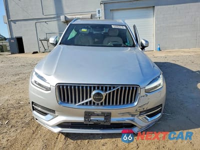 Piąte zdjęcie samochodu w środku: 2022 VOLVO XC90 T8 RECHARGE INSCRIPTION VIN:YV4BR0CL4N1812906 - miniatura