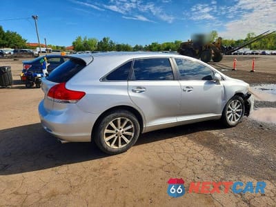 Trzecie zdjęcie samochodu z tyłu: 2011 TOYOTA VENZA FWD 4CYL VIN:4T3ZA3BB0BU050982 - miniatura