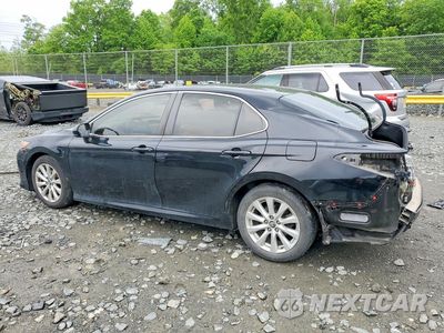 Drugie zdjęcie samochodu z przodu: 2018 TOYOTA CAMRY LE VIN:4T1B11HK0JU571012 - miniatura