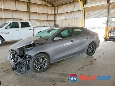 2024 KIA FORTE LXS 3KPF24AD0RE722991 - główne zdjęcie licytacji z USA - miniatura