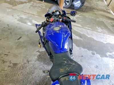 Zdjęcie 6 z 10 samochodu: 2025 YAMAHA YZFR7 VIN:JYARM38E0SA019248 - miniatura
