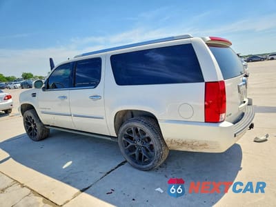 Drugie zdjęcie samochodu z przodu: 2010 CADILLAC ESCALADE ESV PREMIUM VIN:1GYUKJEF2AR173461 - miniatura
