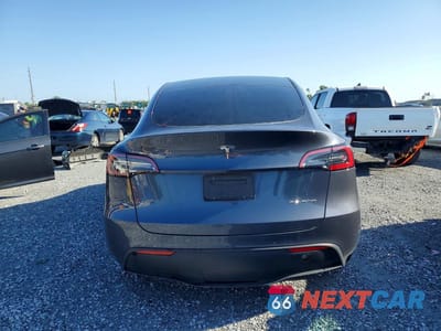 Zdjęcie 6 z 13 samochodu: 2023 TESLA MODEL Y VIN:7SAYGDEE7PA079236 - miniatura