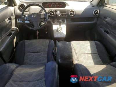 Zdjęcie 8 z 12 samochodu: 2011 TOYOTA SCION XB VIN:JTLZE4FE6B1138307 - miniatura