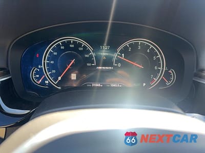 Zdjęcie 8 z 10 samochodu: 2018 BMW M550XI VIN:WBAJB9C57JB049807 - miniatura