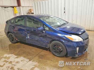 Czwarte zdjęcie samochodu z boku: 2014 TOYOTA PRIUS TWO VIN:JTDKN3DU1E1761548 - miniatura
