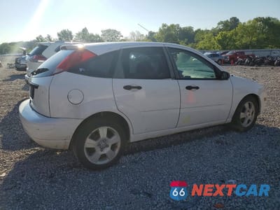 Trzecie zdjęcie samochodu z tyłu: 2007 FORD FOCUS ZX5 VIN:1FAFP37N07W313796 - miniatura