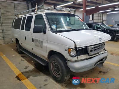 Czwarte zdjęcie samochodu z boku: 2002 FORD ECONOLINE E350 SUPER DUTY WAGON VIN:1FBSS31L62HB57201 - miniatura