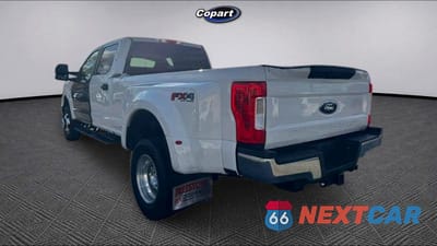 Trzecie zdjęcie samochodu z tyłu: 2017 FORD F350 SUPER DUTY VIN:1FT8W3DT7HED16940 - miniatura