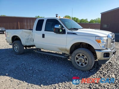 Czwarte zdjęcie samochodu z boku: 2015 FORD F250 SUPER DUTY VIN:1FT7X2B60FEB76372 - miniatura