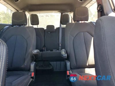 Zdjęcie 10 z 13 samochodu: 2022 CHRYSLER PACIFICA TOURING VIN:2C4RC1FG3NR104827 - miniatura