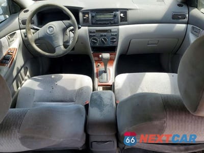 Zdjęcie 8 z 12 samochodu: 2006 TOYOTA COROLLA LE VIN:1NXBR32E56Z580805 - miniatura