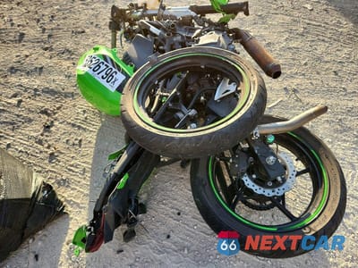 Zdjęcie 7 z 9 samochodu: 2020 KAWASAKI EX400 VIN:JKAEXKH13LDA65414 - miniatura