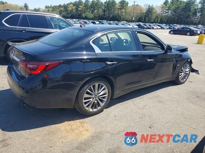 Trzecie zdjęcie samochodu z tyłu: 2019 INFINITI Q50 3.0T LUXE VIN:JN1EV7AR7KM558620 - miniatura