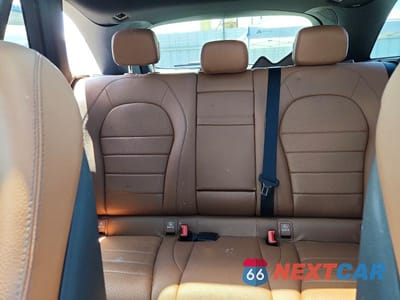 Zdjęcie 10 z 13 samochodu: 2021 MERCEDES-BENZ GLC 300 4MATIC VIN:W1N0G8EB1MV292702 - miniatura