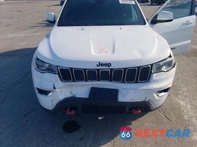 Zdjęcie 12 z 13 samochodu: 2017 JEEP GRAND CHEROKEE LAREDO VIN:1C4RJFAG2HC841959 - miniatura