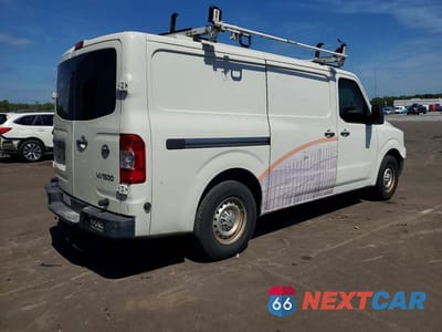 Trzecie zdjęcie samochodu z tyłu: 2016 NISSAN NV 1500 S VIN:1N6BF0KM4GN811673 - miniatura
