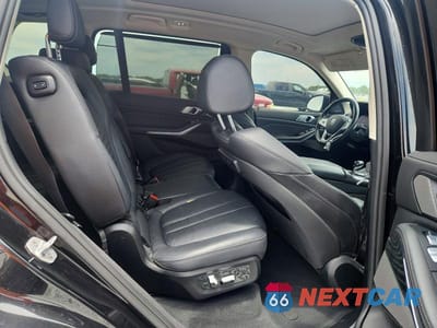 Zdjęcie 11 z 13 samochodu: 2019 BMW X7 XDRIVE40I VIN:5UXCW2C50KL083945 - miniatura