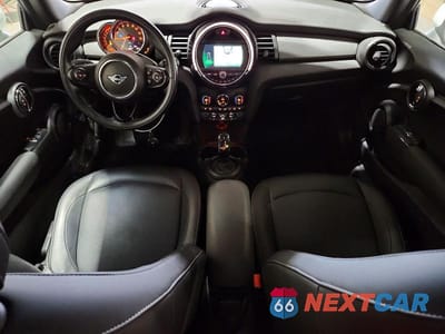 Zdjęcie 8 z 12 samochodu: 2020 MINI COOPER VIN:WMWXR3C00L2M46544 - miniatura