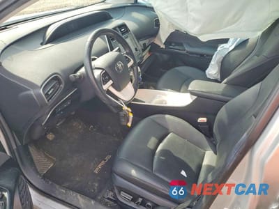 Zdjęcie 7 z 12 samochodu: 2016 TOYOTA PRIUS FOUR VIN:JTDKARFU6G3507093 - miniatura