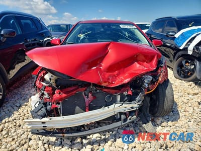 Piąte zdjęcie samochodu w środku: 2020 TOYOTA COROLLA LE VIN:JTDEPRAE2LJ095448 - miniatura